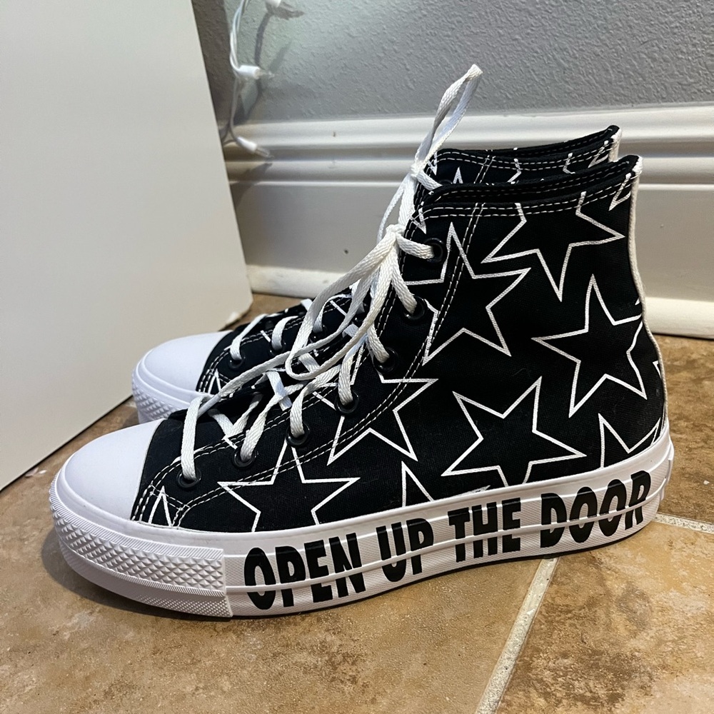 limited edition billie eilish high top converse 
women’s size 9 - Picture 3 of 7